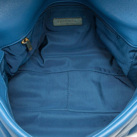 Pre-Loved Chanel Large Lambskin 19 Flap - Picture 4 of 10